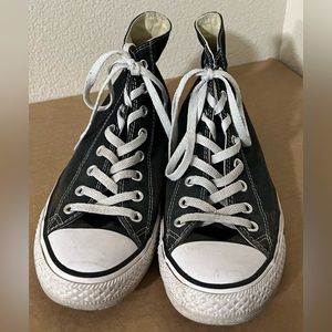 Chuck Taylor All Star Classic - UNISEX HIGH TOP SHOE!!!